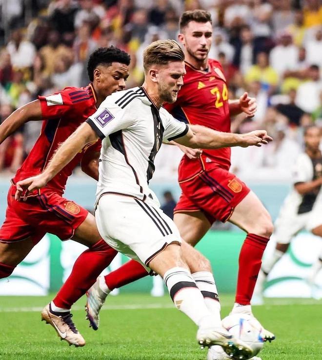 影响者对2025年StarLadder布达佩斯Major第一阶段的预测